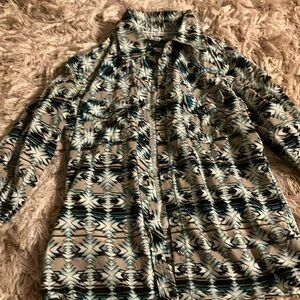 I love this top but the sleeves are to short☹️